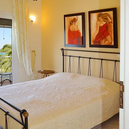 Stellar Seafront Maisonette - Dom wakacyjny Neos Marmaras